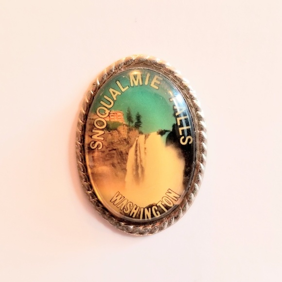 Vintage Accessories - Vintage Snoqualmie Falls Washington Souvenir Pin